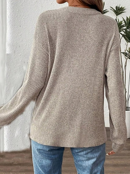 Ribbed Button Detail Long Sleeve T-Shirt - L’atelier Sublime