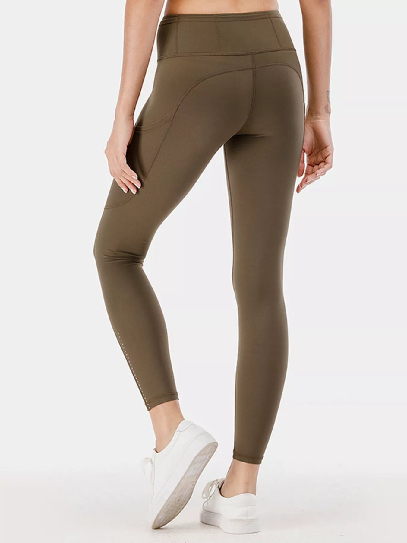 Full Size High - Waisted Active Leggings with Pockets Plus Size - L’atelier Sublime